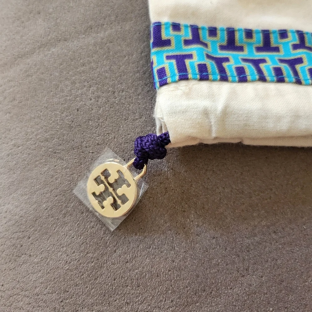 Tory Burch Wristlet Pouch Clutch with dust bag